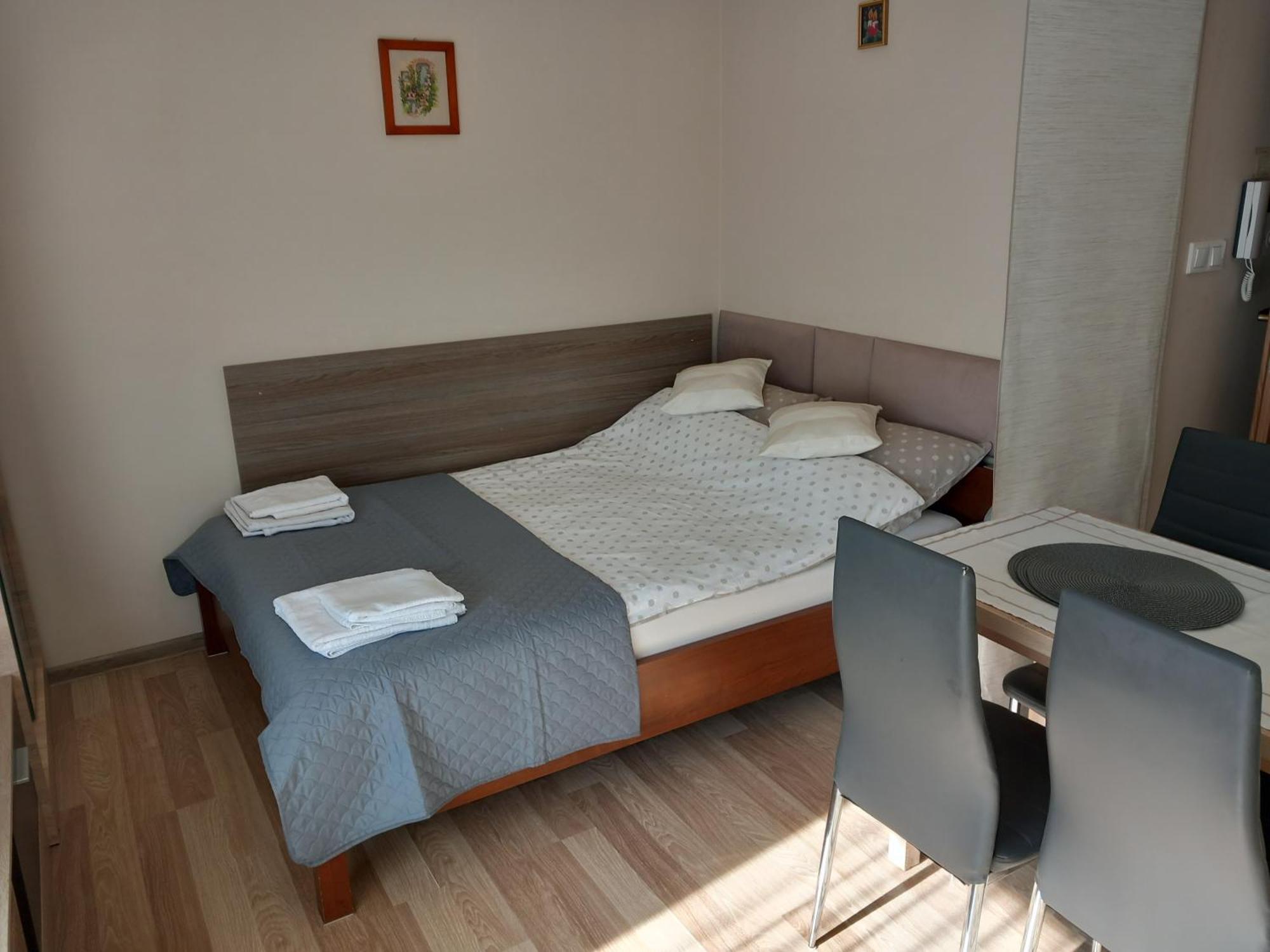 Apartament Jelenia Gora - Cieplice Εξωτερικό φωτογραφία