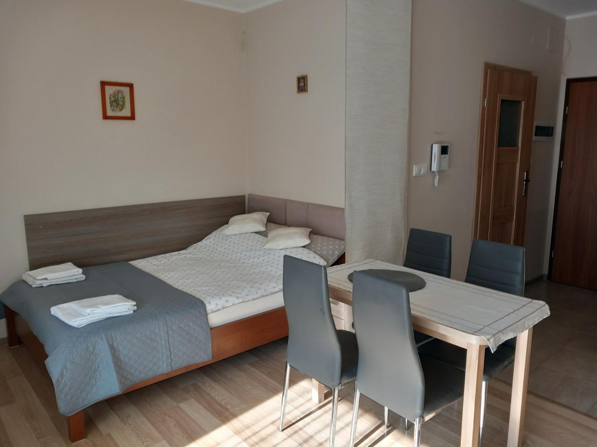 Apartament Jelenia Gora - Cieplice Εξωτερικό φωτογραφία