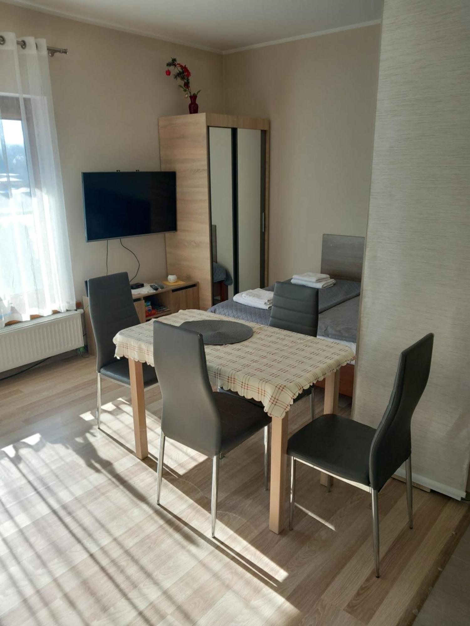 Apartament Jelenia Gora - Cieplice Εξωτερικό φωτογραφία