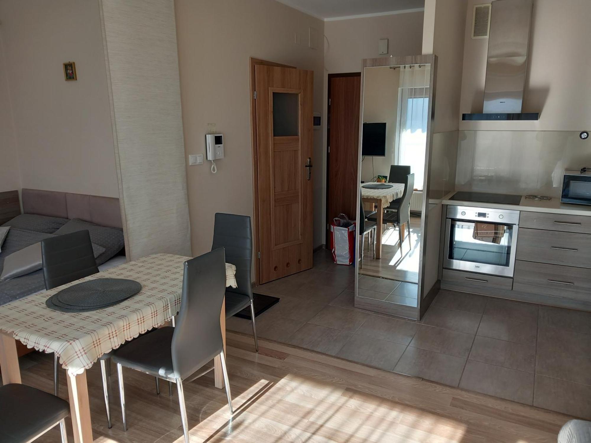 Apartament Jelenia Gora - Cieplice Εξωτερικό φωτογραφία